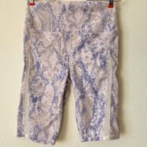 🌻Carbon38 Snake Print Biker Shorts🌻